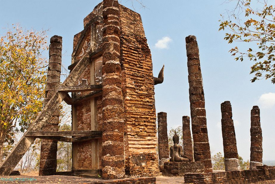 Wat Saphan Hin - podupire tako da Buddha ne padne