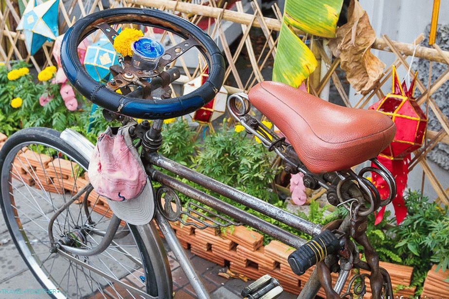 Kakav cool moped!