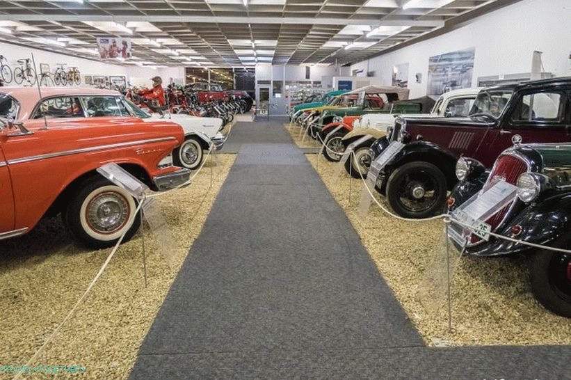 Tehnički muzej Liberec - stari automobili i lokomotive