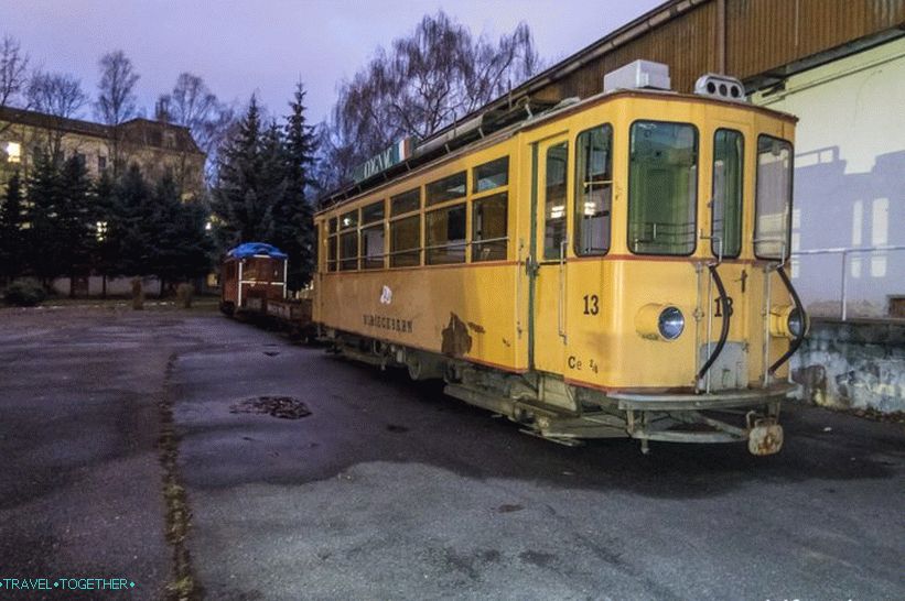 Tehnički muzej Liberec - stari automobili i lokomotive