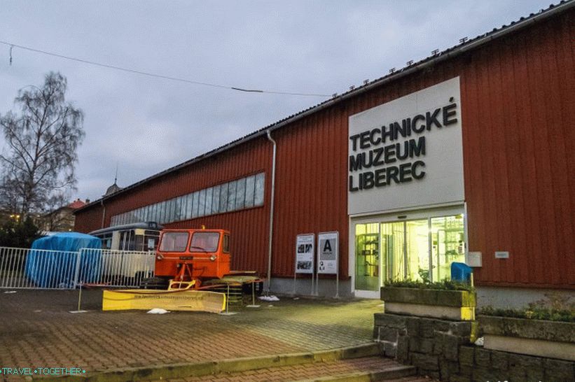 Tehnički muzej Liberec - stari automobili i lokomotive