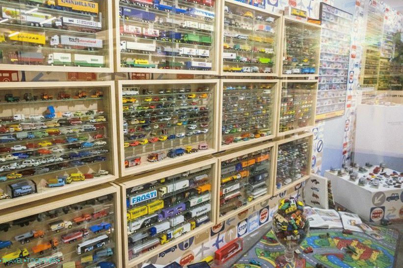 Tehnički muzej Liberec - stari automobili i lokomotive