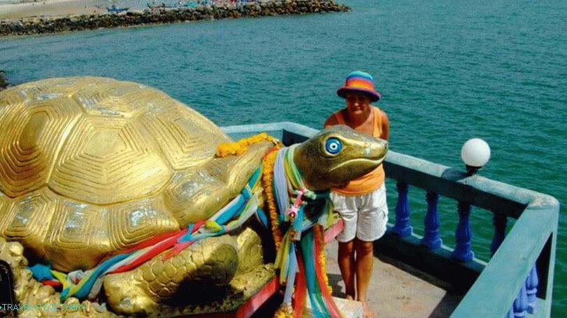 Hram kornjače Wat Khao Tao u Hua Hinu