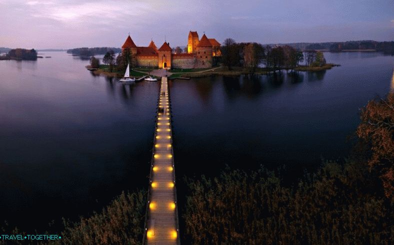 Dvorac na otoku