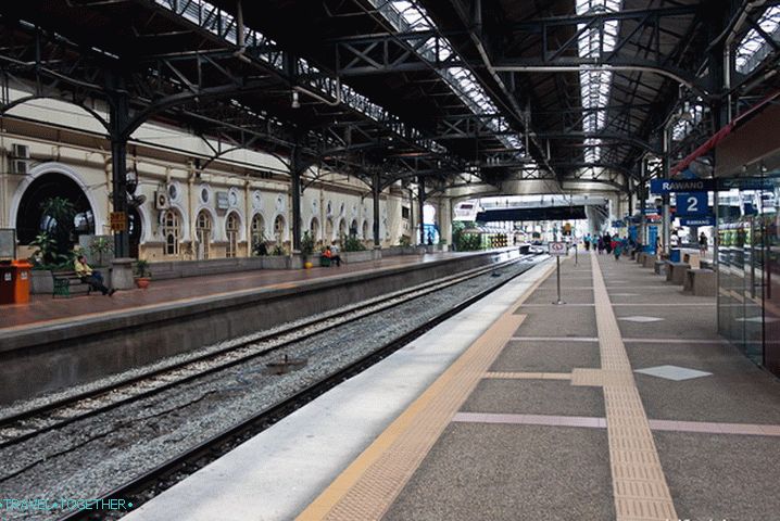 Platforma na stanici KTM Komuter
