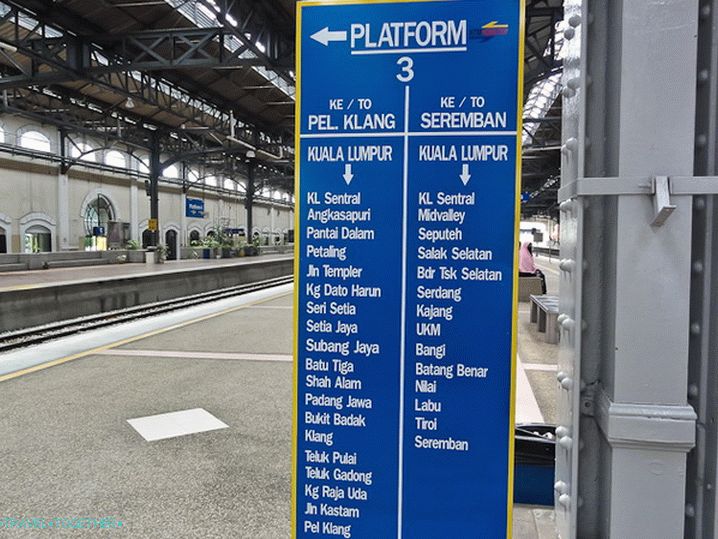 Pokazivač na vlak u stanici KTM Komuter