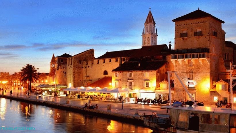 Večernji Trogir