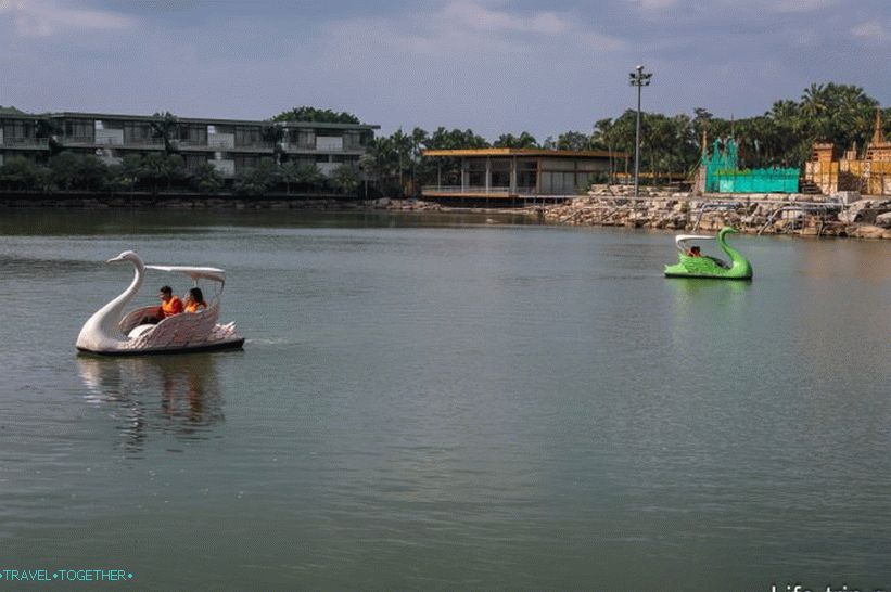 Jezero na kojem se može voziti katamaran