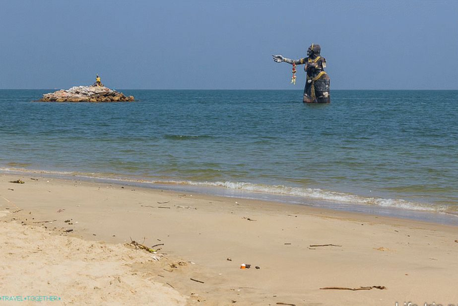 Puk Tien Beach i crna Babyshcha