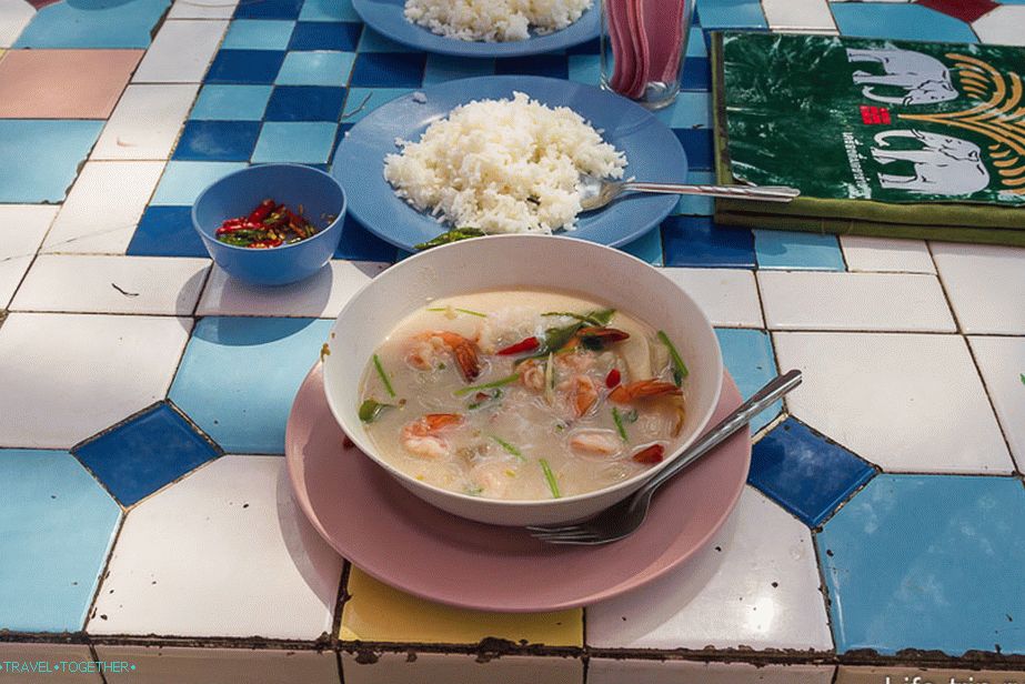 Tom Kha u tajlandskom kafiću
