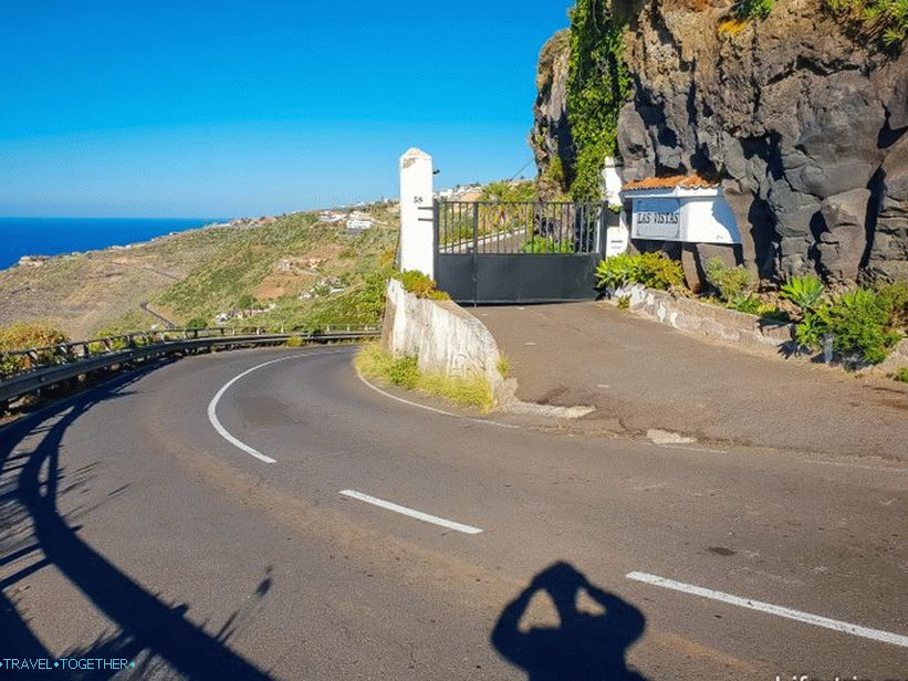 Vrata i ulaz na područje blizu natpisa Las Vistas