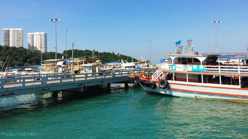 Gat na središnjoj plaži u Pattayi