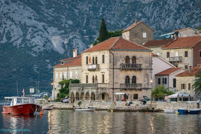 Ali većina stambenih prostora je savršeno očuvana (Perast)