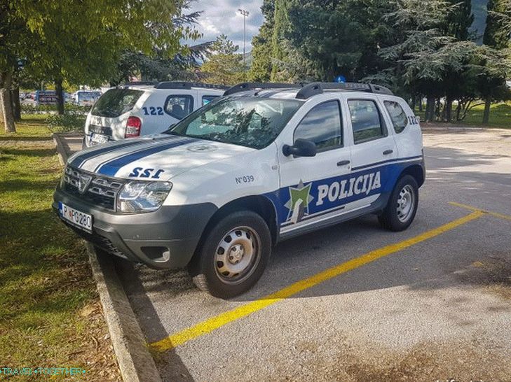 Policija, s druge strane, može voziti Dusters