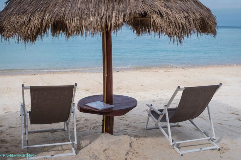 Plaže u Shritanu (plaža Sri Thanu)