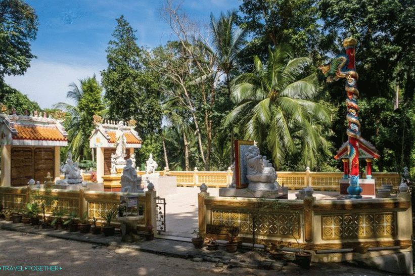 Wat Paa Sang Tham na Phanganu - novi budistički hram