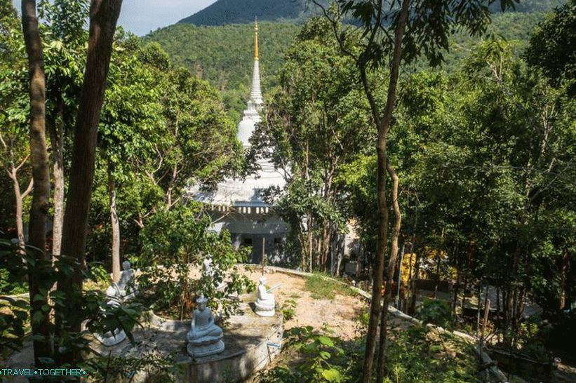 Hram Wat Paa Sang Tham ili Saeng Dham