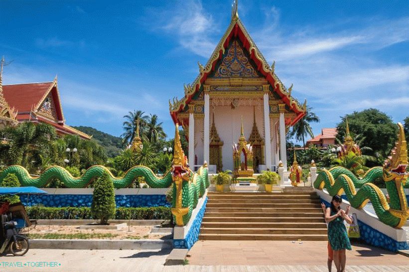 Wat Suwankiriket u Phuketu - hram Karon i noćna tržnica