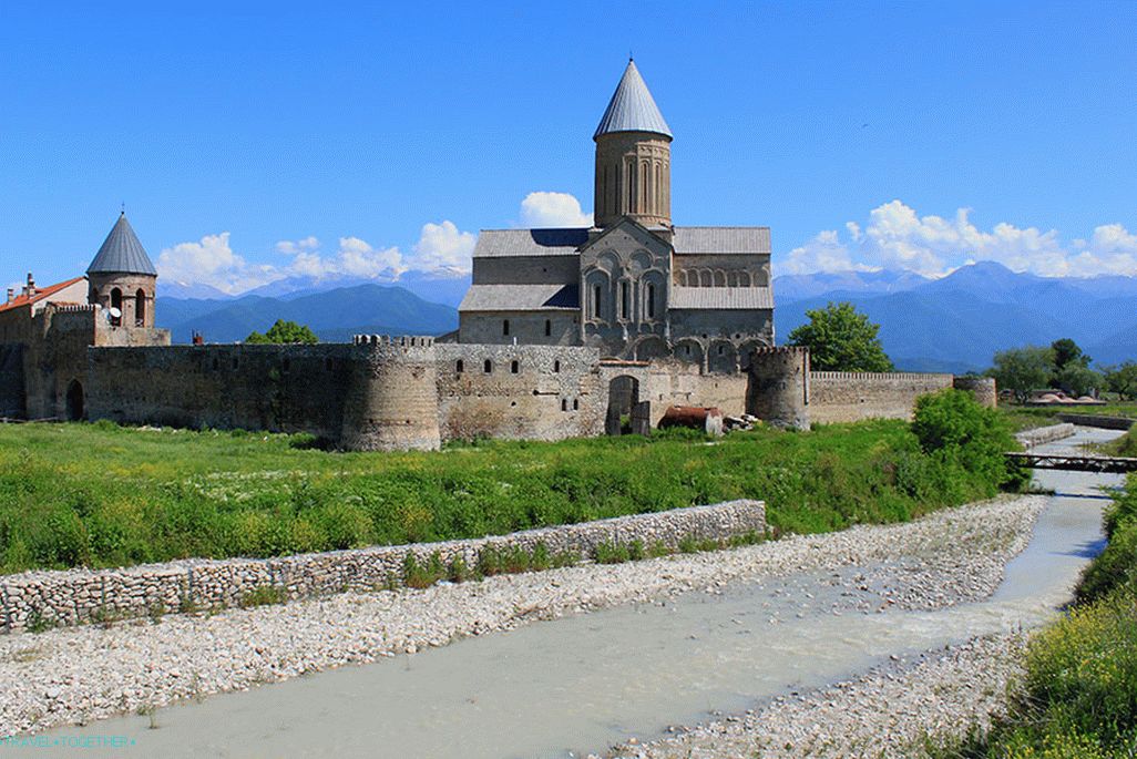 Alaverdi-monastyr-gruzia