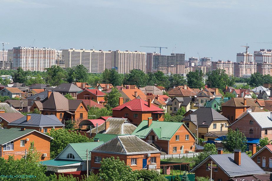 U Krasnodar, globalna izgradnja stambenih područja, ali do sada pola grada je privatni sektor