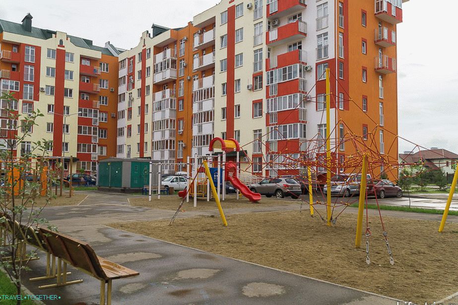 Gotovo svako dvorište ima igralište