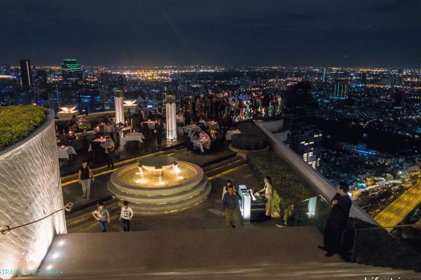 Odavde možete doći do restorana Sirocco i Sky Bar